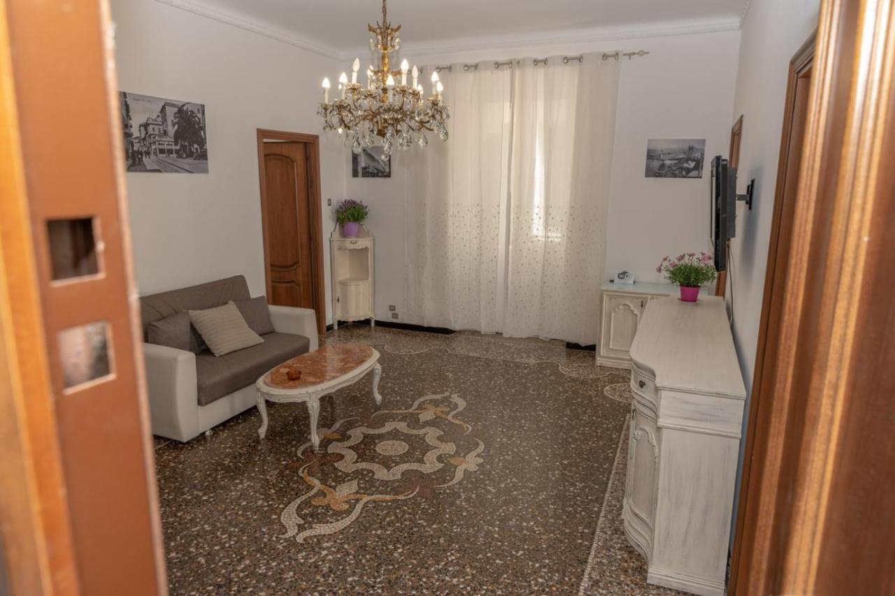 Apartamento Living Sestri Airport Génova Exterior foto