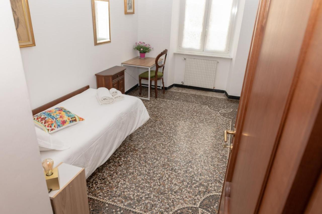 Apartamento Living Sestri Airport Génova Exterior foto